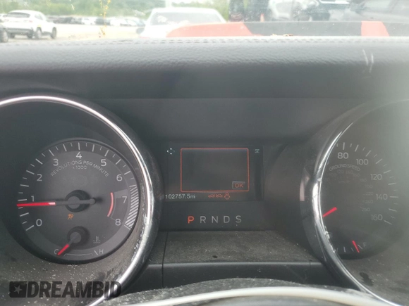 2015 Ford Mustang EcoBoost z VIN 1FA6P8TH2F5368462, wystawiony jako Copart lot #55426645 z przebiegiem 102 757 mil mil oraz Szkoda całkowita • Salvage title. Historia ofert i sprzedaży dostępna na DreamBid. Obrazek 9.