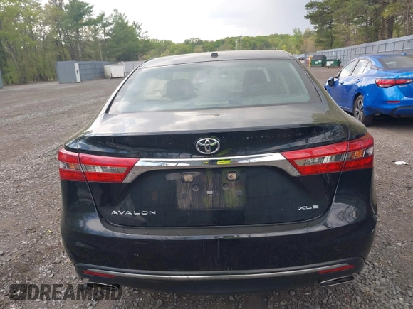 2016 Toyota Avalon Limited with VIN 4T1BK1EB2GU228678, listed as a IAAI auction lot 42161073 with 207,976 mi miles and . Bid and sale history available at carsss.com. Image 16.