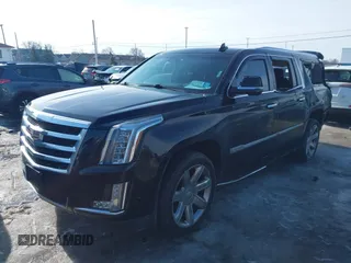 2018 Cadillac Escalade ESV Premium Luxury z VIN 1GYS4JKJ4JR396272, wystawiony jako IAAI lot #41662967 z przebiegiem 67 865 mil mil oraz . Historia ofert i sprzedaży dostępna na DreamBid. Obrazek 17.