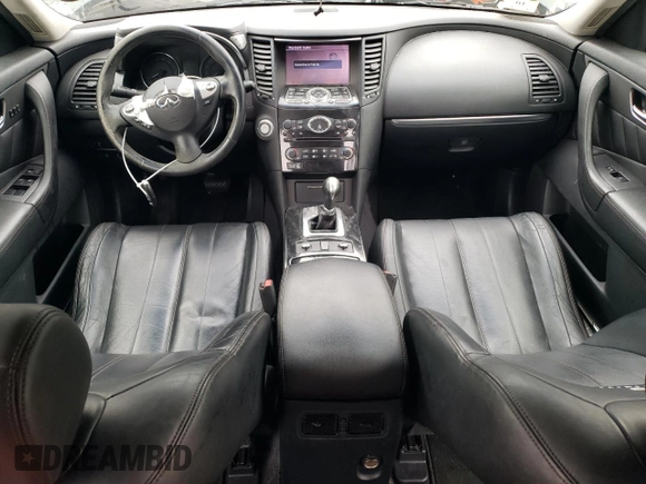2014 Infiniti QX70 with VIN JN8CS1MU9EM450468, listed as a Copart auction lot 55485575 with 102,261 mi miles and Clean Title. Bid and sale history available at DreamBid. Image 8.