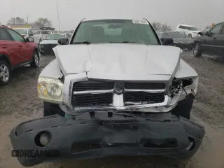 2005 Dodge Dakota SLT with VIN 1D7HE48N05S250870, listed as a Copart auction lot 48611265 with 73,177 mi miles and Salvage Title. Bid and sale history available at DreamBid. Image 5.