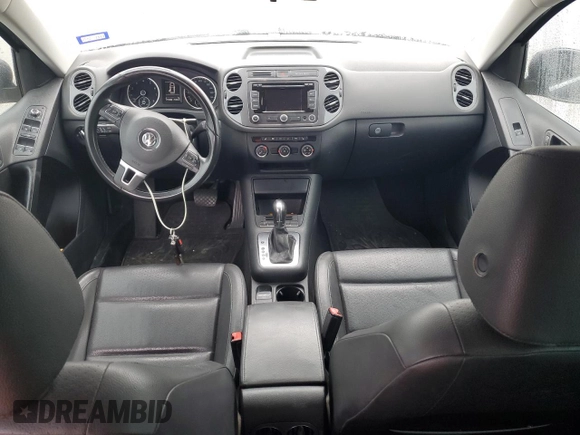 2013 Volkswagen Tiguan SE with VIN WVGAV3AX3DW617393, listed as a Copart auction lot 83616524 with 119,260 mi miles and Salvage title. Bid and sale history available at DreamBid. Image 8.