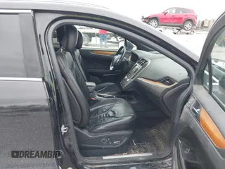 2017 Lincoln MKC Reserve with VIN 5LMTJ3DH9HUL14173, listed as a IAAI auction lot 42126106 with 140,000 mi miles and . Bid and sale history available at DreamBid. Image 5.