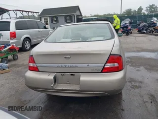 2000 Nissan Altima XE с VIN 1N4DL01D6YC209933, выставлен на аукционе IAAI как лот 42305512 с пробегом 137 713 миль миль и . История ставок и продаж доступна на DreamBid. Изображение 15.