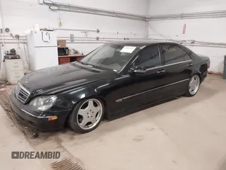 2002 Mercedes-Benz S-Class 6.0L with VIN WDBNG78J42A252823, listed as a IAAI auction lot 42051191 with 133,123 mi miles. Bid and sale history available at carsss.com. Image 2.