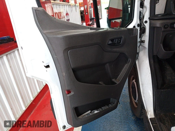 2020 Ford Transit Cargo с VIN 1FTBR1Y81LKB79544, выставлен на аукционе IAAI как лот 42679283 с пробегом 99 542 миль миль и . История ставок и продаж доступна на DreamBid. Изображение 17.