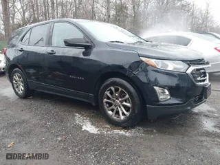 2020 Chevrolet Equinox LS with VIN 3GNAXHEV5LS733328, listed as a IAAI auction lot 41169134 with 152,089 mi miles. Bid and sale history available at carsss.com. Image 1.