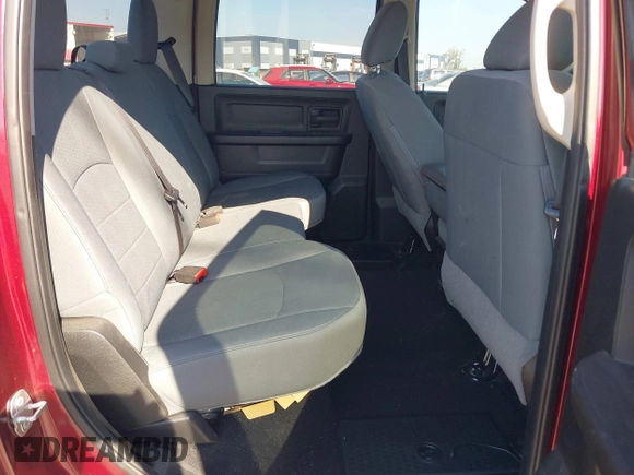 2018 Ram 1500 Express z VIN 1C6RR6KG5JS259672, wystawiony jako IAAI lot #41698317 z przebiegiem 93 789 mil mil oraz . Historia ofert i sprzedaży dostępna na DreamBid. Obrazek 8.