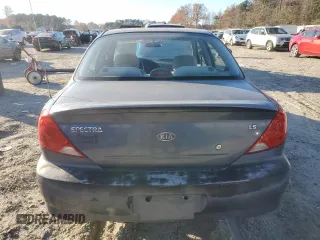2004 Kia Spectra z VIN KNAFB121045315435, wystawiony jako Copart lot #83082084 z przebiegiem 94 974 mil mil oraz Czysty tytuł • Clean title. Historia ofert i sprzedaży dostępna na DreamBid. Obrazek 6.