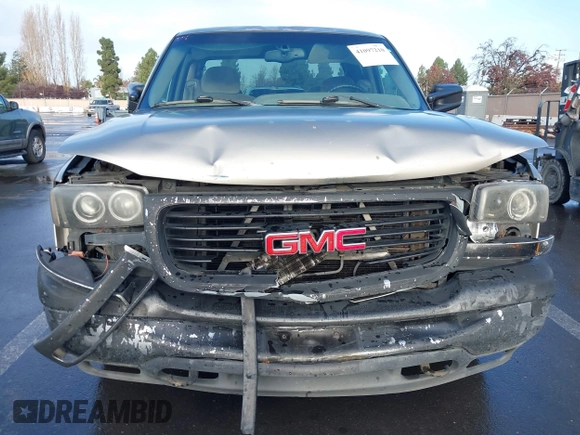 2000 GMC Sierra 1500 SLT with VIN 1GTEC19T6YZ167647, listed as a IAAI auction lot 41097210 with Not Provided miles and . Bid and sale history available at carsss.com. Image 6.