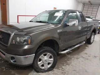 2008 Ford F-150 XLT with VIN 1FTPX14VX8KE23271, listed as a IAAI auction lot 41414622 with 160,040 mi miles. Bid and sale history available at carsss.com. Image 2.