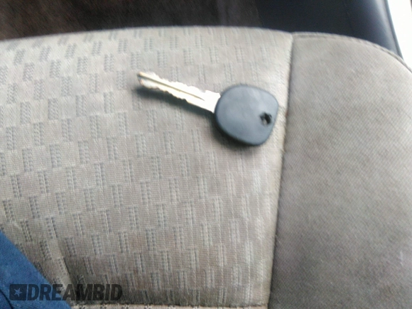 2006 Saturn ION z VIN 1G8AJ55F76Z128651, wystawiony jako IAAI lot #40267402 z przebiegiem Nie podano mil oraz . Historia ofert i sprzedaży dostępna na DreamBid. Obrazek 11.