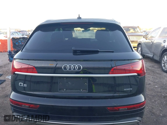 2021 Audi Q5 Prestige with VIN WA1CAAFY4M2101060, listed as a IAAI auction lot 41049047 with 51,712 mi miles. Bid and sale history available at carsss.com. Image 16.