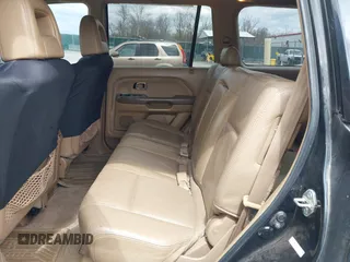 2004 Honda Pilot EX z VIN 2HKYF18504H600002, wystawiony jako IAAI lot #42041728 z przebiegiem 320 212 mil mil oraz . Historia ofert i sprzedaży dostępna na DreamBid. Obrazek 8.