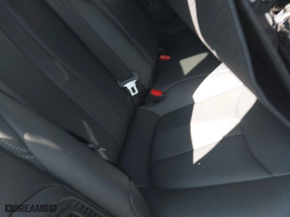 2021 Toyota Mirai XLE with VIN JTDAAAAA1MA002600, listed as a IAAI auction lot 41827164 with 31,602 mi miles. Bid and sale history available at carsss.com. Image 8.