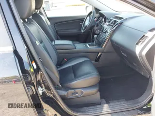 2008 Mazda CX-9 Grand Touring z VIN JM3TB38A080149923, wystawiony jako IAAI lot #42041471 z przebiegiem 142 958 mil mil oraz . Historia ofert i sprzedaży dostępna na DreamBid. Obrazek 5.