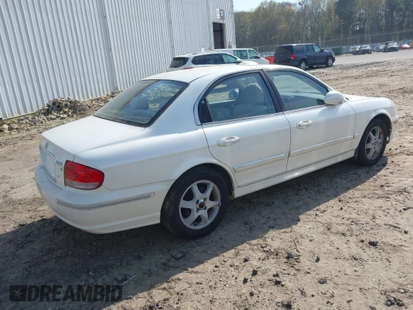 2005 Hyundai Sonata GLS with VIN KMHWF35H95A200283, listed as a IAAI auction lot 41911910 with 160,607 mi miles. Bid and sale history available at carsss.com. Image 4.
