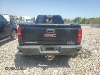 2015 GMC Sierra 3500HD Denali z VIN 1GT424E81FF535667, wystawiony jako Copart lot #52618325 z przebiegiem Nie podano mil oraz Tytuł czysty. Historia ofert i sprzedaży dostępna na DreamBid. Obrazek 6.