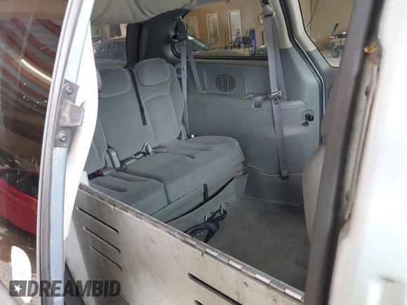 2006 Dodge Grand Caravan SE with VIN 1D4GP24R86B629441, listed as a IAAI auction lot 42101073 with 117,846 mi miles and . Bid and sale history available at DreamBid. Image 8.