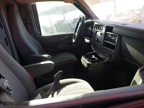 2014 Chevrolet Express Cargo Van with VIN 1GCSGAFX9E1135879, listed as a IAAI auction lot 41586730 with 199,454 mi miles. Bid and sale history available at carsss.com. Image 5.