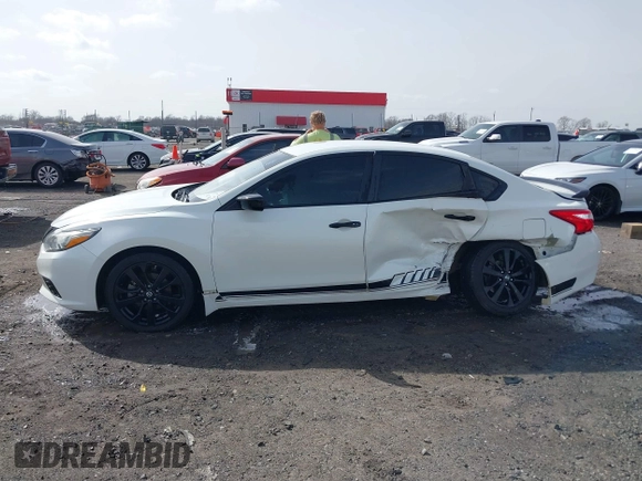 2018 Nissan Altima 2.5 SR with VIN 1N4AL3AP2JC290790, listed as a IAAI auction lot 41759445 with 108,011 mi miles. Bid and sale history available at carsss.com. Image 14.
