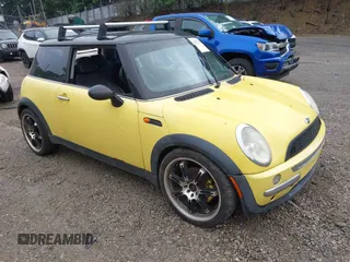 2002 MINI Hardtop with VIN WMWRC33472TC33275, listed as a IAAI auction lot 42537323 with 173,611 mi miles and . Bid and sale history available at DreamBid. Image 1.