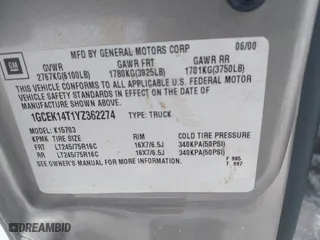 2000 Chevrolet Silverado 1500 with VIN 1GCEK14T1YZ362274, listed as a IAAI auction lot 41636856 with 136,879 mi miles. Bid and sale history available at carsss.com. Image 9.