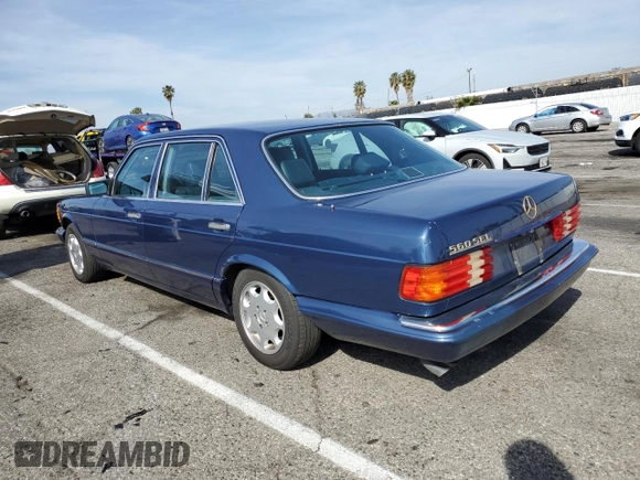 1986 Mercedes-Benz 560 with VIN WDBCA39DXGA234294, listed as a Copart auction lot 45984235 with 90,933 mi miles and Clean Title. Bid and sale history available at DreamBid. Image 2.