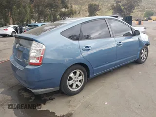 2007 Toyota Prius with VIN JTDKB20U477685445, listed as a IAAI auction lot 42020786 with 243,679 mi miles. Bid and sale history available at carsss.com. Image 4.