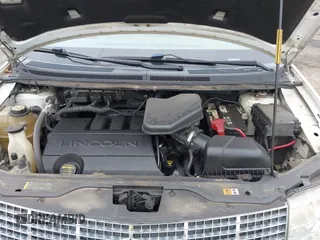 2008 Lincoln MKX with VIN 2LMDU88C18BJ33105, listed as a IAAI auction lot 42617092 with 207,787 mi miles and . Bid and sale history available at DreamBid. Image 10.