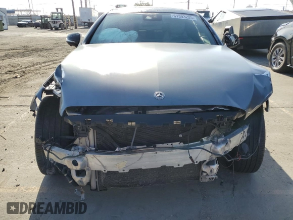 2018 Mercedes-Benz C 43 AMG с VIN WDDWJ6EB4JF628894, выставлен на аукционе Copart как лот 61393225 с пробегом Не указан миль и Списание • Salvage title. История ставок и продаж доступна на DreamBid. Изображение 5.