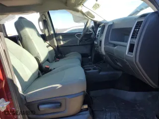 2018 Ram 2500 Tradesman with VIN 3C6UR5CL4JG106532, listed as a Copart auction lot 42197935 with 377,426 mi miles and Salvage Title. Bid and sale history available at carsss.com. Image 7.