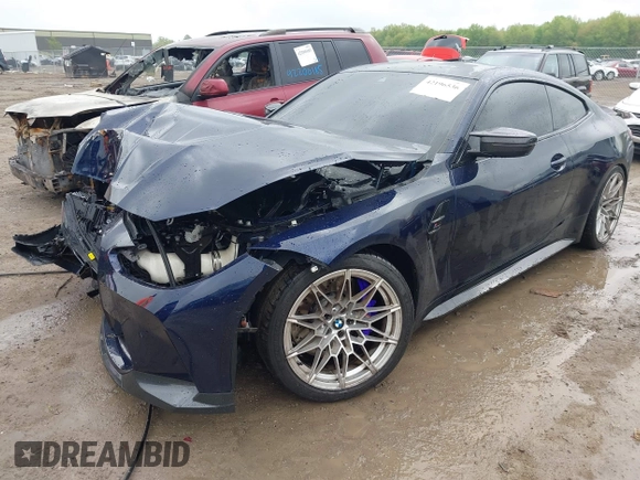 2024 BMW M4 Competition xDrive z VIN WBS43AZ07RCR10248, wystawiony jako IAAI lot #42196536 z przebiegiem 1 718 mil mil oraz . Historia ofert i sprzedaży dostępna na DreamBid. Obrazek 2.