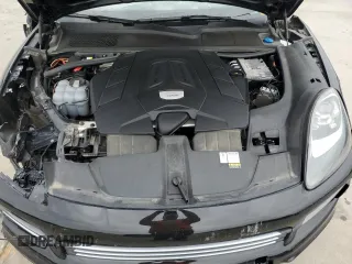 2022 Porsche Cayenne Turbo S E-Hybrid with VIN WP1AA2AY2NDA03689, listed as a Copart auction lot 52295104 with Not provided miles and Non repairable. Bid and sale history available at DreamBid. Image 13.