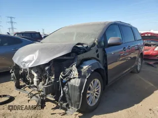 2014 Toyota Sienna XLE with VIN 5TDYK3DC3ES459448, listed as a Copart auction lot 48241675 with 135,071 mi miles and Salvage Title. Bid and sale history available at carsss.com. Image 1.