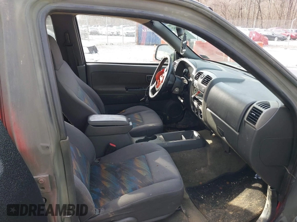 2004 Chevrolet Colorado 1SB LS Z85 with VIN 1GCDT136648185712, listed as a IAAI auction lot 41737957 with 402,427 mi miles. Bid and sale history available at carsss.com. Image 5.