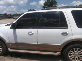 2014 Ford Expedition XLT z VIN 1FMJU1H56EEF46306, wystawiony jako IAAI lot #42823693 z przebiegiem 174 295 mil mil oraz . Historia ofert i sprzedaży dostępna na DreamBid. Obrazek 14.