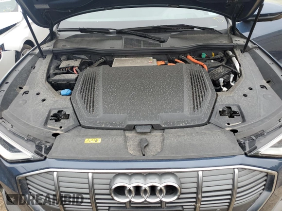 2020 Audi e-tron Sportback Prestige with VIN WA13ABGE0LB034806, listed as a Copart auction lot 63249024 with 52,616 mi miles and Salvage title. Bid and sale history available at DreamBid. Image 11.