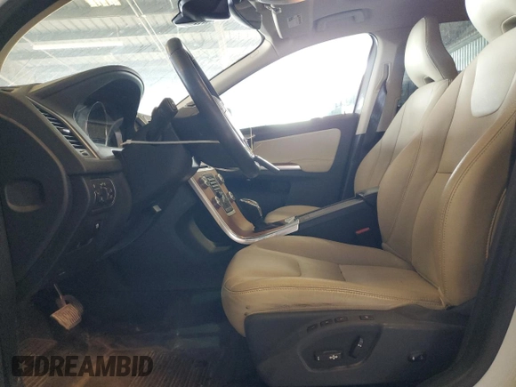 2017 Volvo XC60 Inscription z VIN YV440MDU5H2211908, wystawiony jako Copart lot #60066965 z przebiegiem 87 368 mil mil oraz Szkoda całkowita • Salvage title. Historia ofert i sprzedaży dostępna na DreamBid. Obrazek 7.