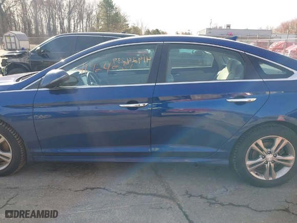 2019 Hyundai Sonata Sport with VIN 5NPE34AF1KH793452, listed as a IAAI auction lot 41924239 with 86,102 mi miles. Bid and sale history available at carsss.com. Image 15.