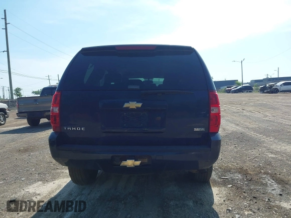 2007 Chevrolet Tahoe LT with VIN 1GNFK13027R261438, listed as a IAAI auction lot 42571229 with 178,632 mi miles and . Bid and sale history available at DreamBid. Image 16.