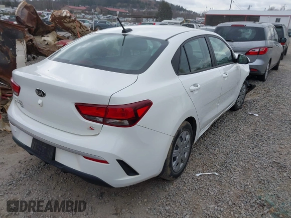 2021 Kia Rio LX with VIN 3KPA24AD3ME400283, listed as a IAAI auction lot 41495331 with 84,920 mi miles. Bid and sale history available at carsss.com. Image 4.