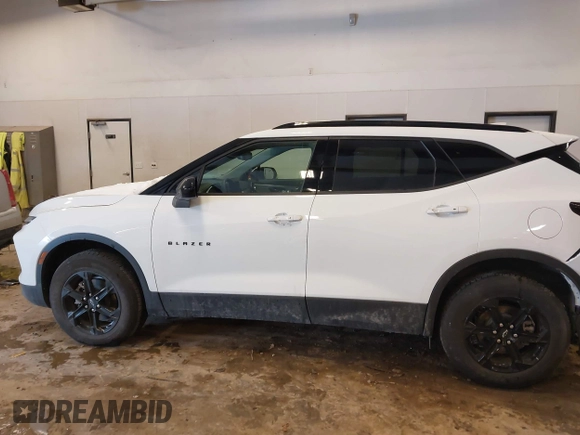 2024 Chevrolet Blazer LT with VIN 3GNKBCR48RS284128, listed as a IAAI auction lot 41542591 with 2,847 mi miles and . Bid and sale history available at DreamBid. Image 14.