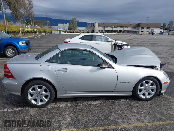 2001 Mercedes-Benz SLK 230 Kompressor with VIN WDBKK49F21F184632, listed as a IAAI auction lot 41746350 with 130,281 mi miles and . Bid and sale history available at DreamBid. Image 13.