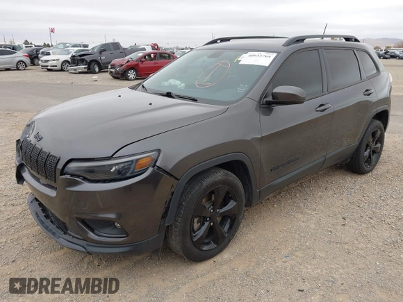 2020 Jeep Cherokee Latitude Plus with VIN 1C4PJLLB2LD570914, listed as a IAAI auction lot 40933764 with 49,886 mi miles. Bid and sale history available at carsss.com. Image 18.