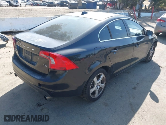 2012 Volvo S60 T5 with VIN YV1622FS9C2104546, listed as a IAAI auction lot 42510893 with 137,223 mi miles and . Bid and sale history available at DreamBid. Image 4.