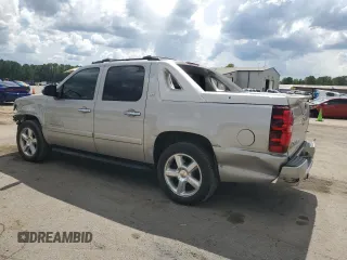 2008 Chevrolet Avalanche LTZ with VIN 3GNFK12338G149986, listed as a Copart auction lot 69240614 with 180,623 mi miles and Salvage Title. Bid and sale history available at carsss.com. Image 2.