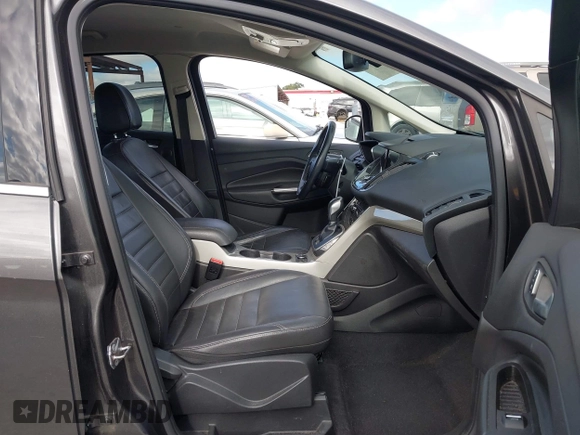 2016 Ford C-Max SEL z VIN 1FADP5CU4GL101968, wystawiony jako IAAI lot #42255922 z przebiegiem 165 358 mil mil oraz . Historia ofert i sprzedaży dostępna na DreamBid. Obrazek 5.