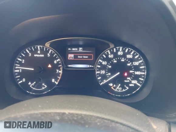 2016 Nissan Pathfinder Platinum with VIN 5N1AR2MM1GC636319, listed as a IAAI auction lot 41604985 with 138,053 mi miles. Bid and sale history available at carsss.com. Image 7.