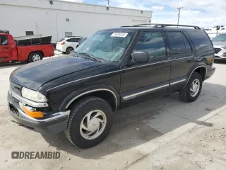 2001 Chevrolet Blazer LT with VIN 1GNDT13W812182090, listed as a Copart auction lot 49008035 with 129,462 mi miles and Salvage title. Bid and sale history available at DreamBid. Image 1.